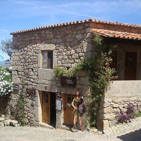 Taverna Lusitana Monsanto Exterior foto